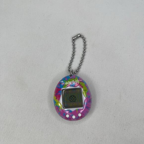 Tamagotchi virtual pet gameplay, Bandai 2017, toys kids teenagers, new battery - Picture 1 of 8